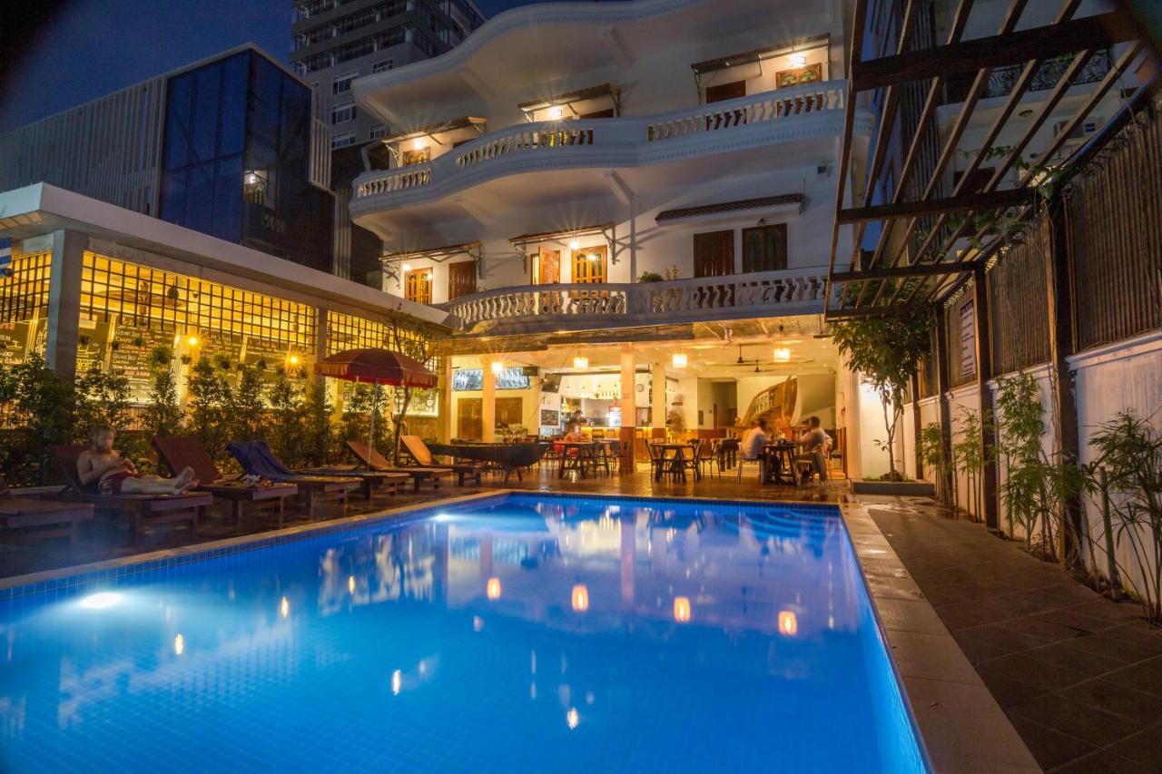Poolside Villa Phnom Pen Exterior foto