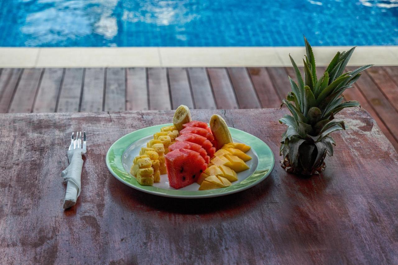 Poolside Villa Phnom Pen Exterior foto