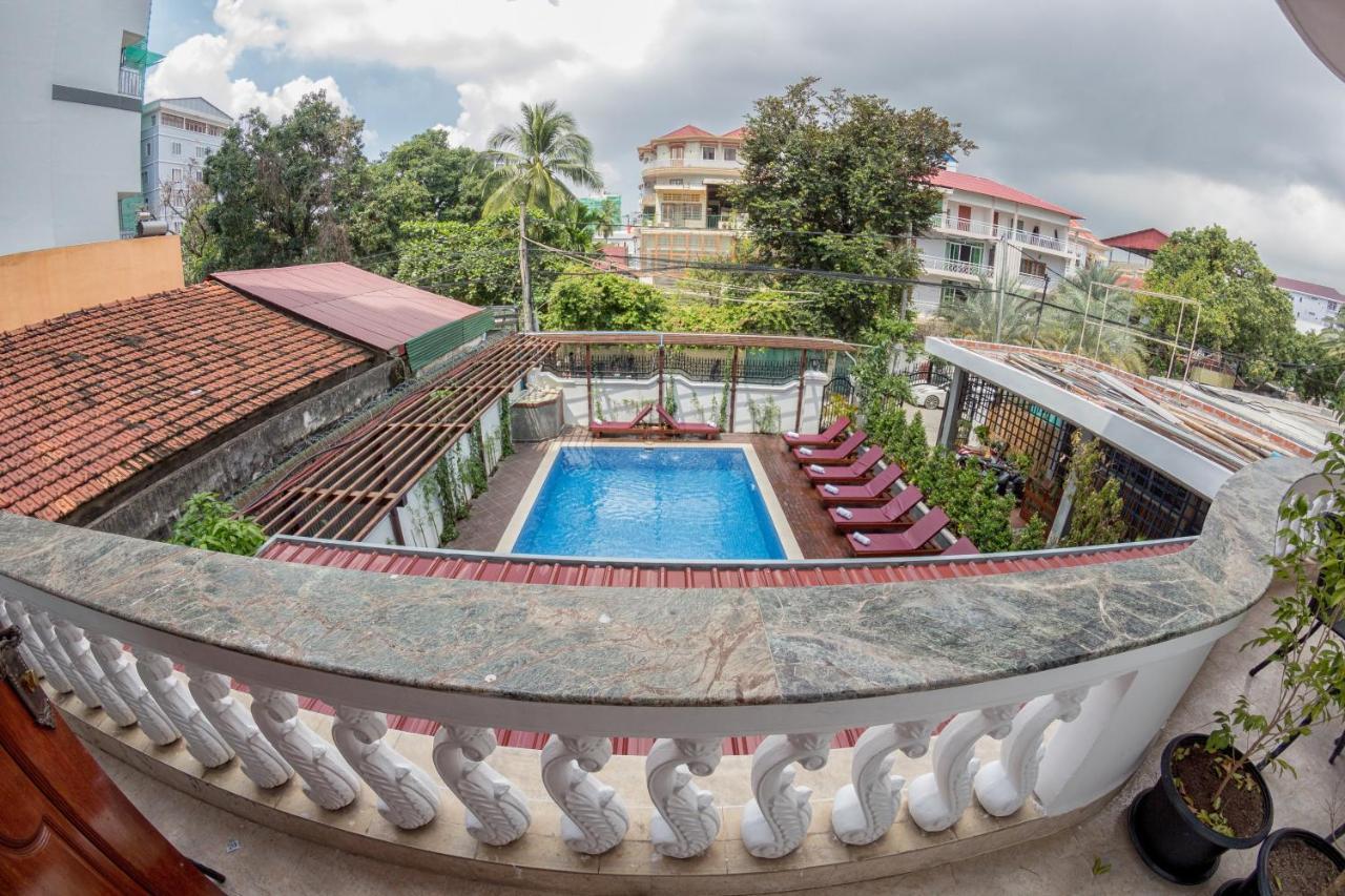 Poolside Villa Phnom Pen Exterior foto