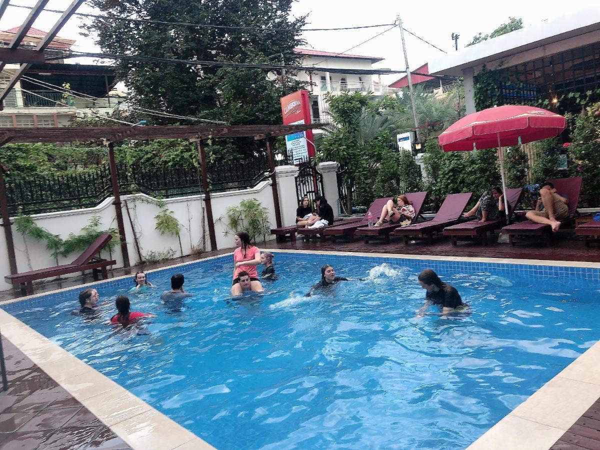 Poolside Villa Phnom Pen Exterior foto