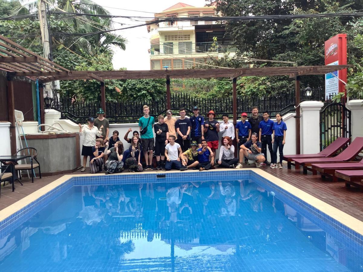 Poolside Villa Phnom Pen Exterior foto